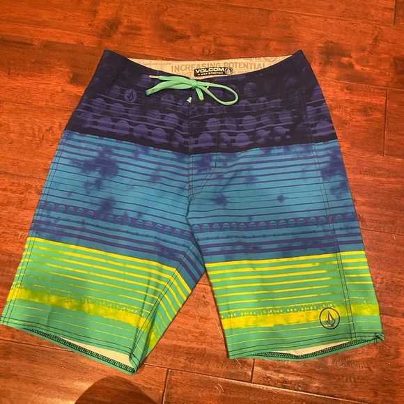 Volcom Other - NWOT Volcom brand mens swim suit